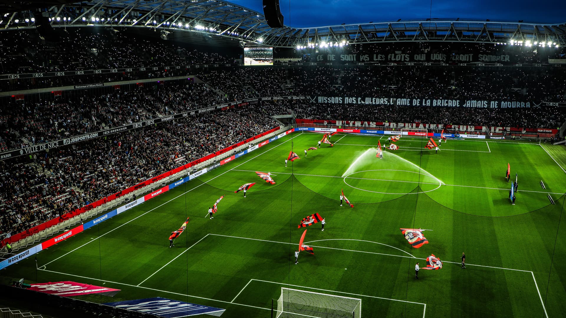 Stemning på Allianz Riviera