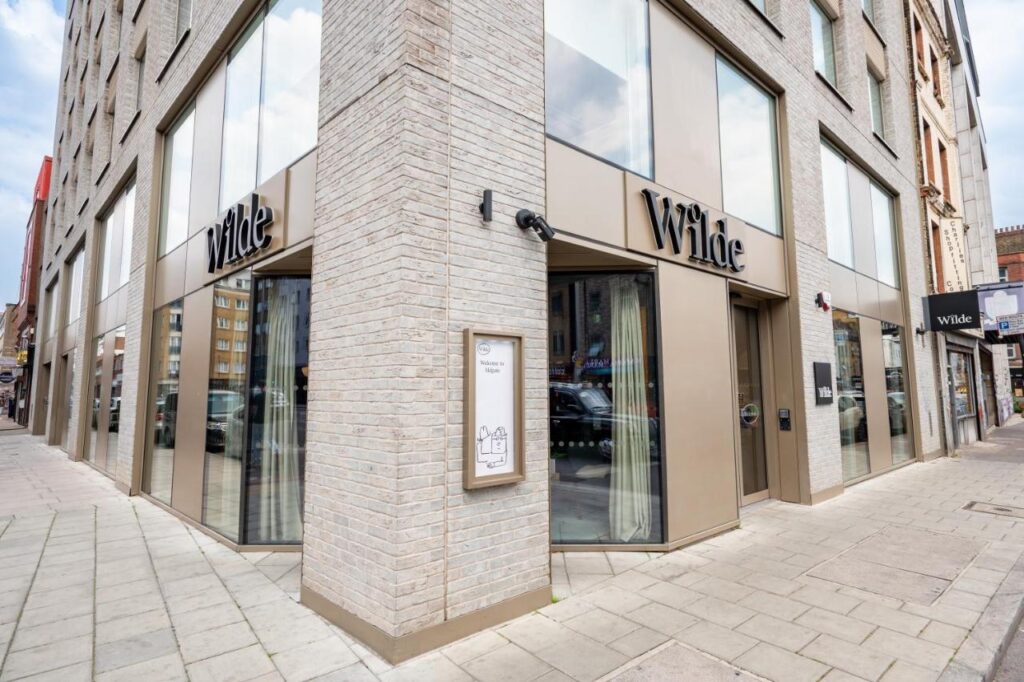 Facaden på Wilde Aparthotels Aldgate Tower Bridge