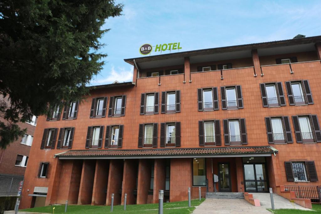 Facaden på B&B Hotel Bergamo
