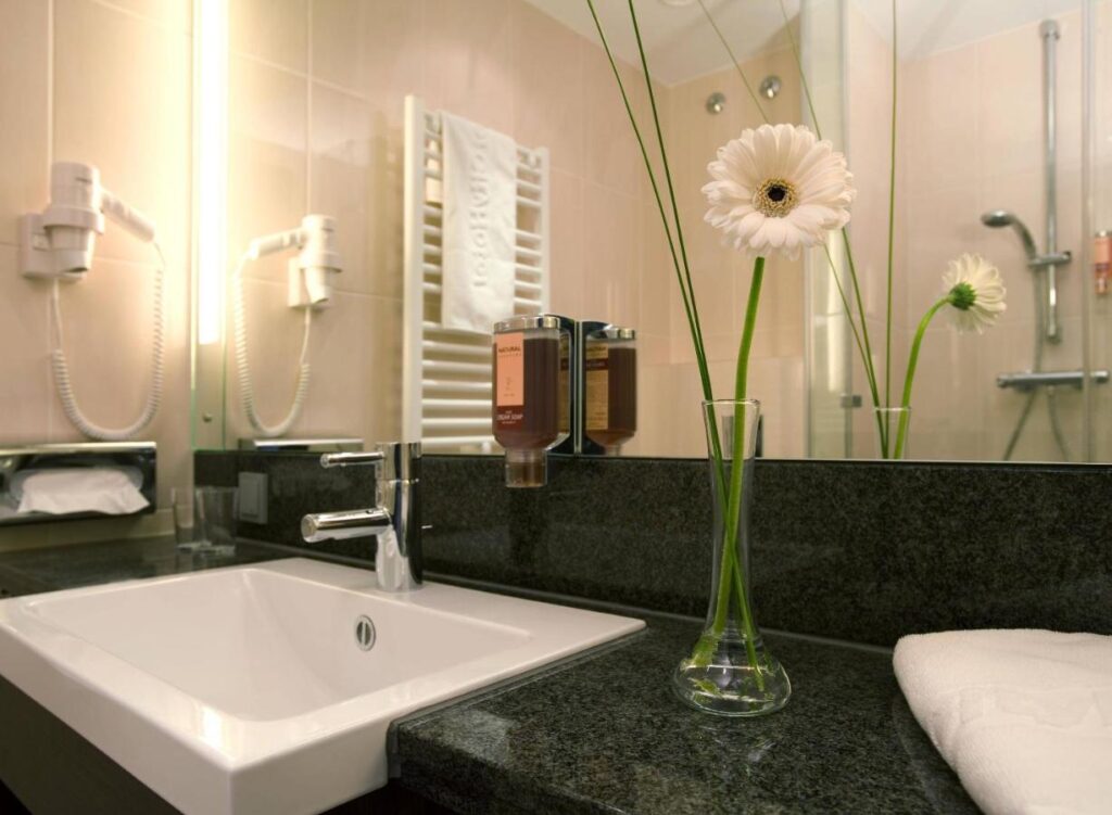 Badeværelse på IntercityHotel Mainz