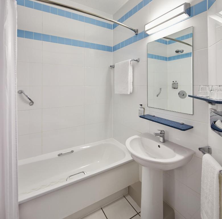 Badeværelse på Leonardo Hotel Newcastle