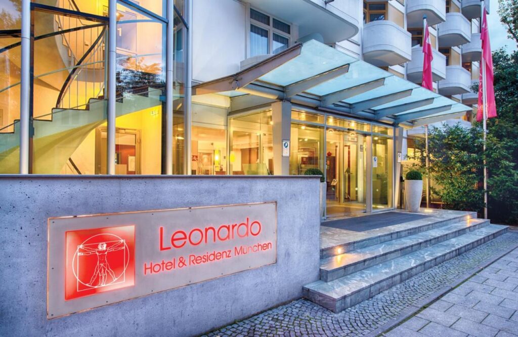Facaden på Leonardo Hotel & Residenz München