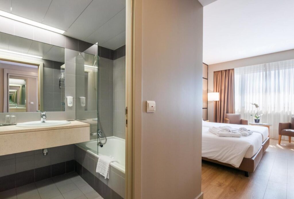 Badeværelse på Portus Cale Hotel