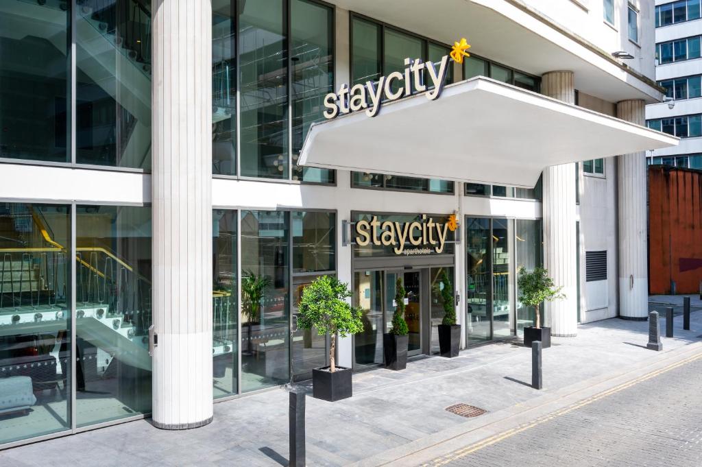 Facaden på Staycity Aparthotels Liverpool Waterfront