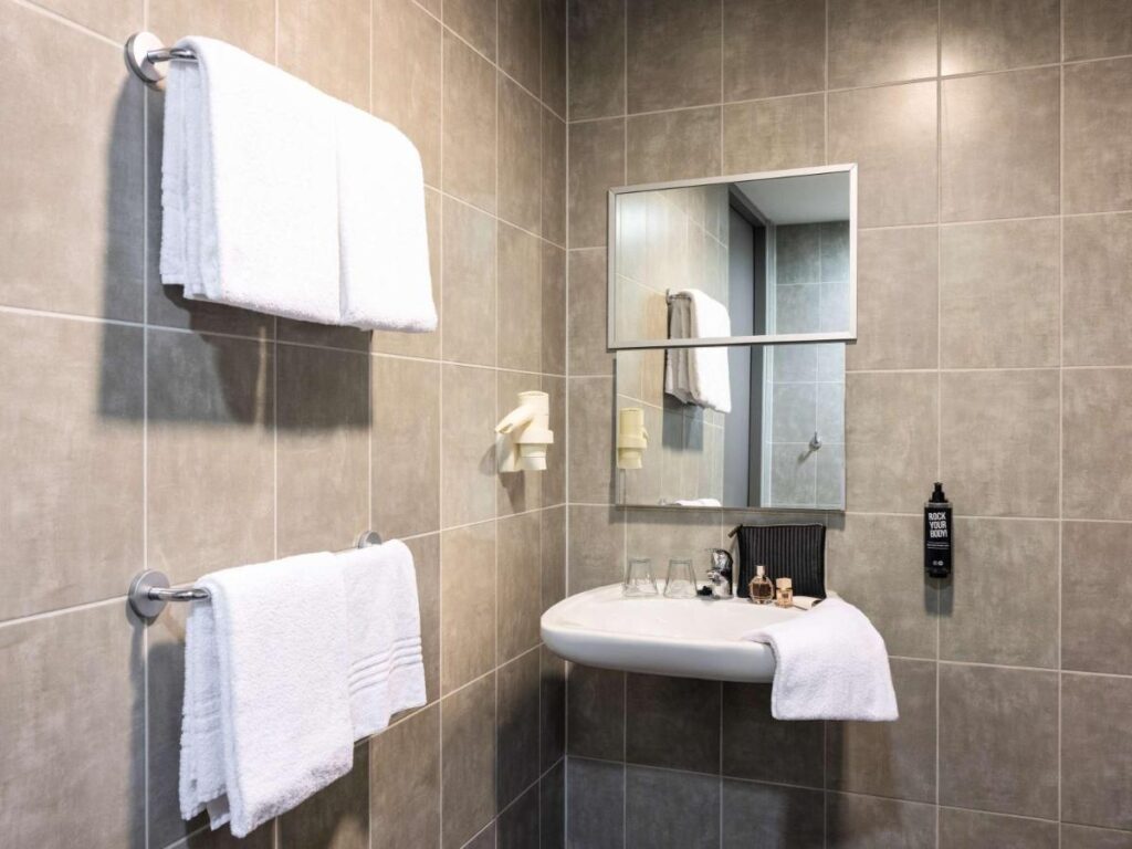 Badeværelse på ibis Rotterdam City Centre