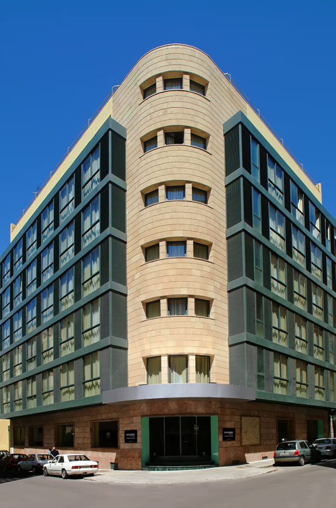 Facaden på INNSiDE by Meliá Palma Center