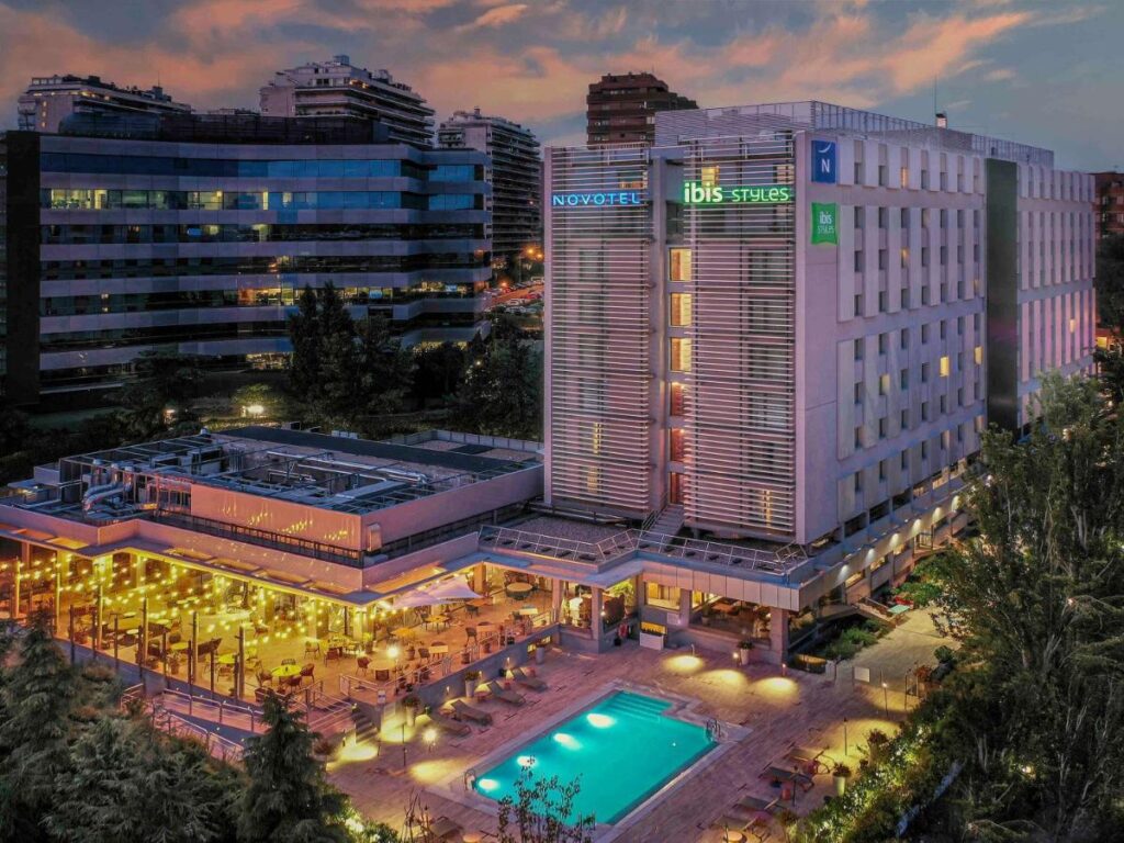 Facaden på ibis Styles Madrid City Las Ventas