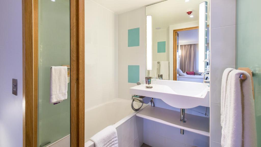 Badeværelse på Novotel London Paddington