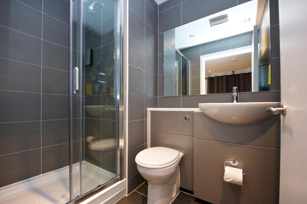 Badeværelse på Staycity Aparthotels Birmingham City Centre