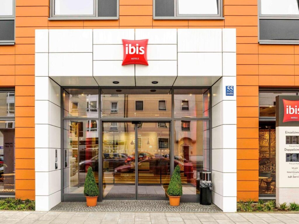 Facaden på ibis Muenchen City Arnulfpark