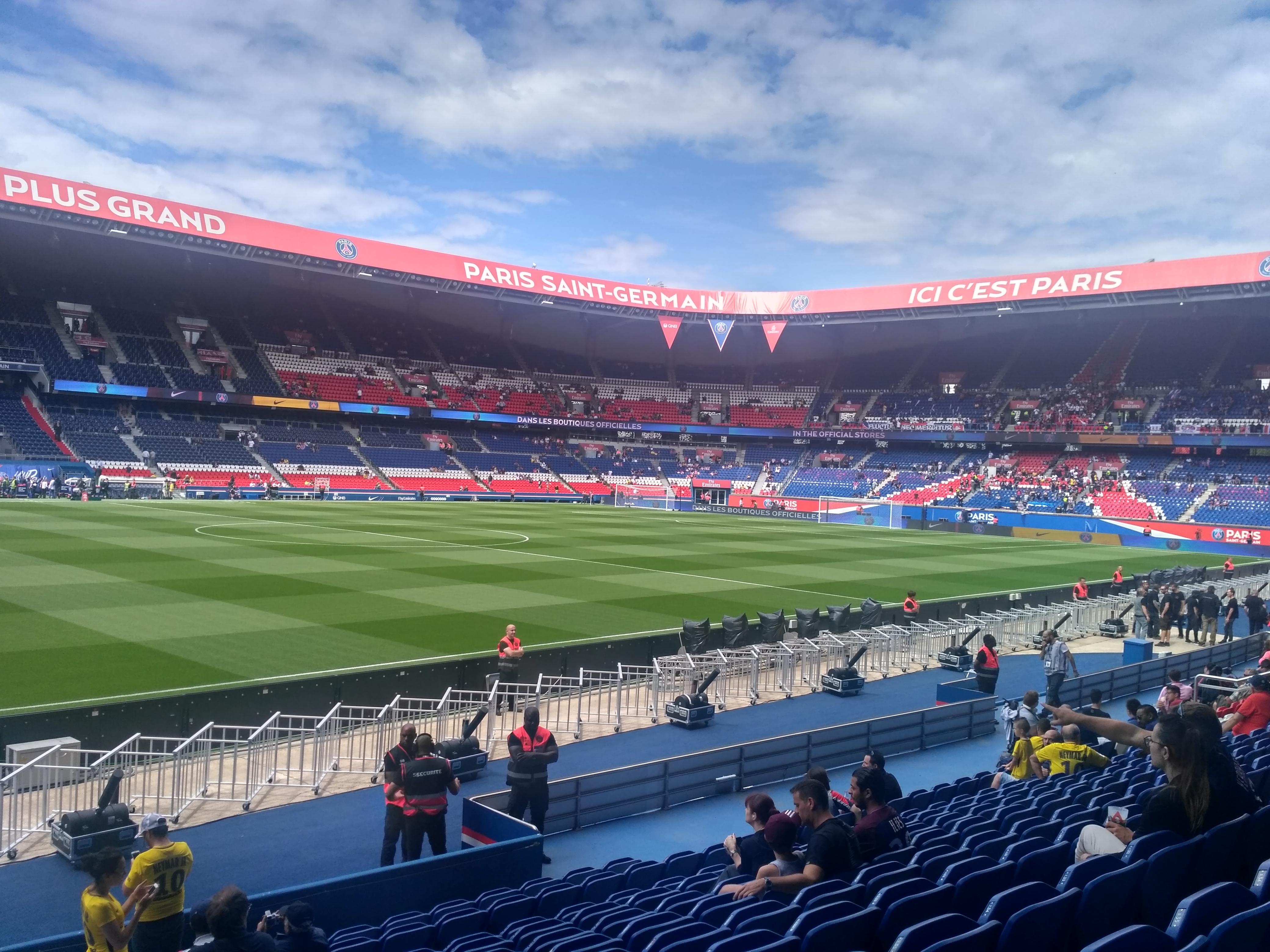 General Admission - Nedre/Mellem Langside udsyn